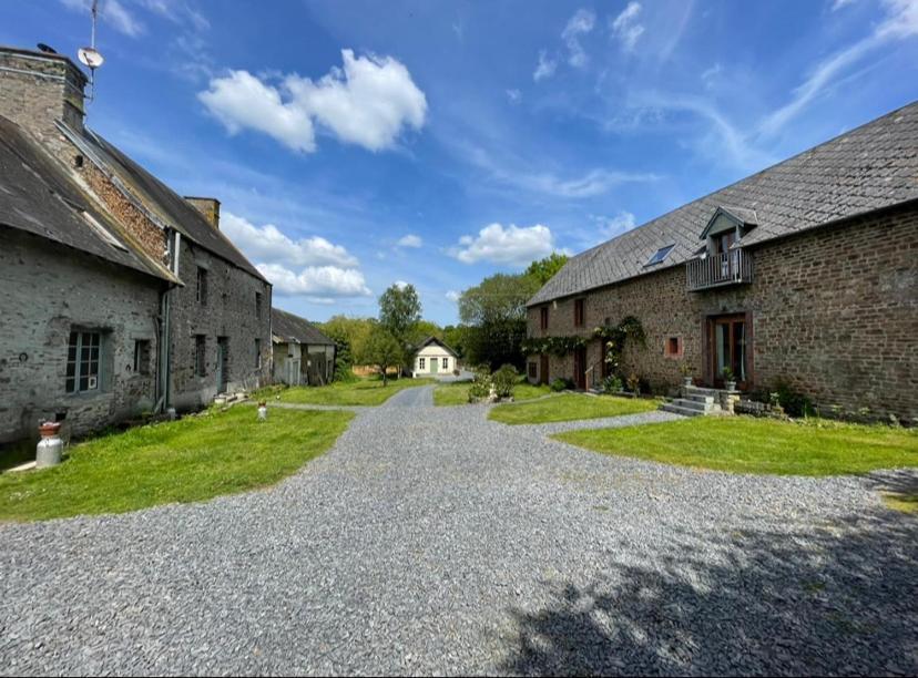 Les Rouges Terres Gites - La Laterie Saint-Amand  Экстерьер фото